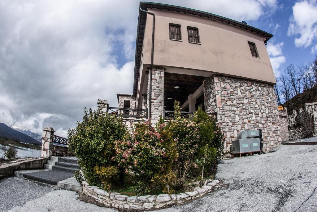 Titagion Hotel Plastiras Exterior photo